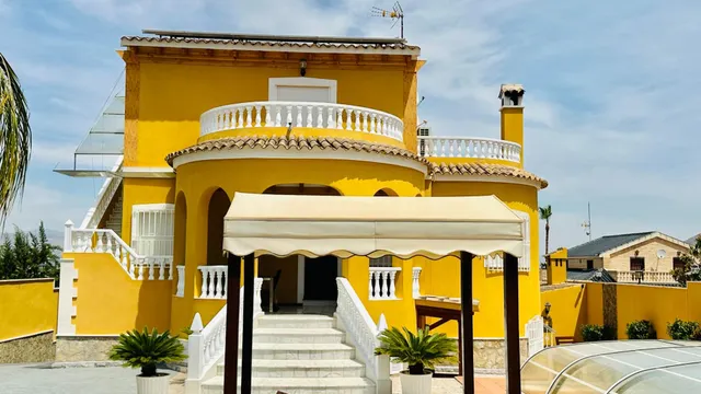 Magnifica villa en Orihuela con piscina privada — 27