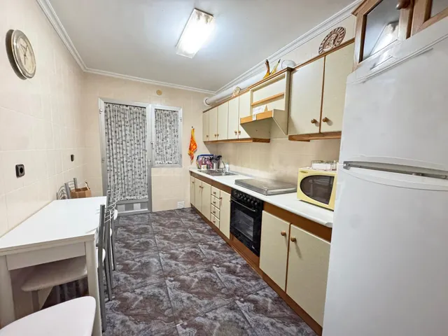 SE VENDE PISO EN ZARANDONA - foto 4