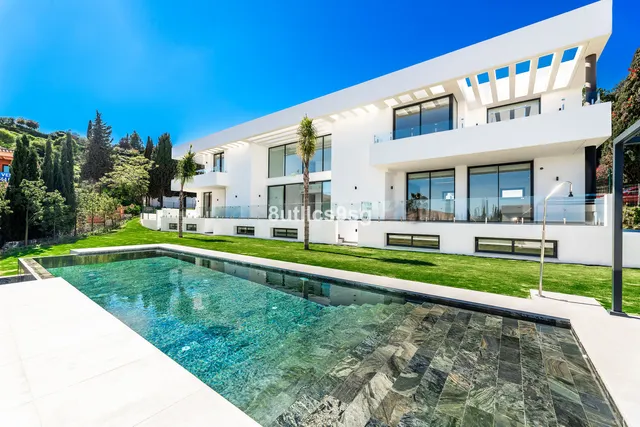Chalet 6 habitaciones 1038m² en venta - Costa del Sol