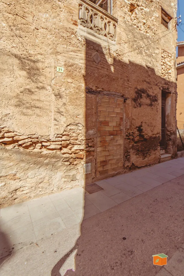 CASA ESQUINERA PARA REFORMAR EN VENTA EN SANTA BÁRBARA (TARRAGONA) — 6