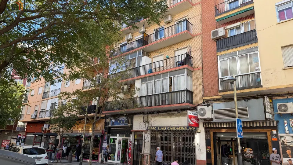 PISO EN AVENIDA AMÉRICA