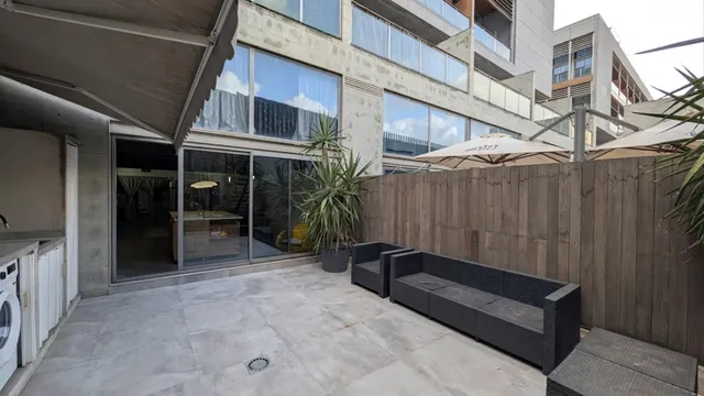 Loft en venta en Calle de la Creu Roja, 1 con 3 dormitorios. — 4