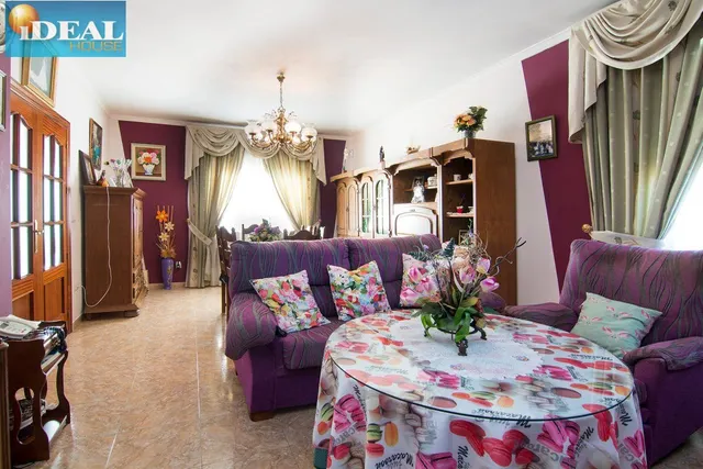 A6515D7. Huétor Santillan. www.idealhouse.es — 14