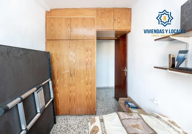 En Venta Piso de 4 dormitorios con ascensor, ideal para reformar a tu gusto. — 15
