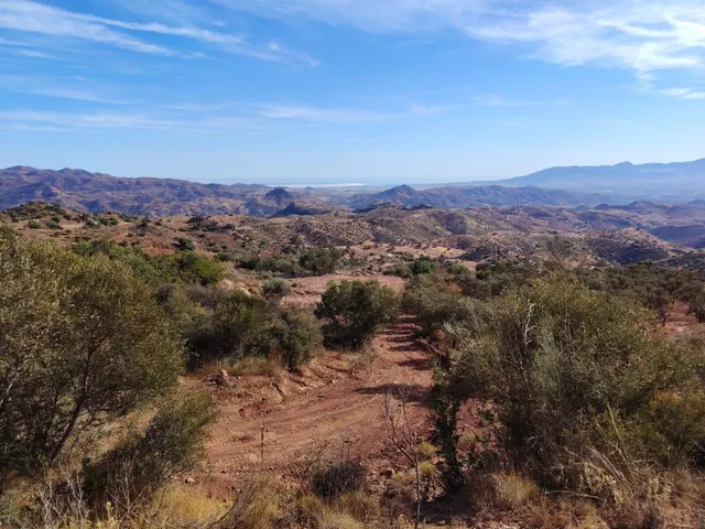 Finca rústica con vistas panorámicas a Málaga y la Costa – A - foto 3