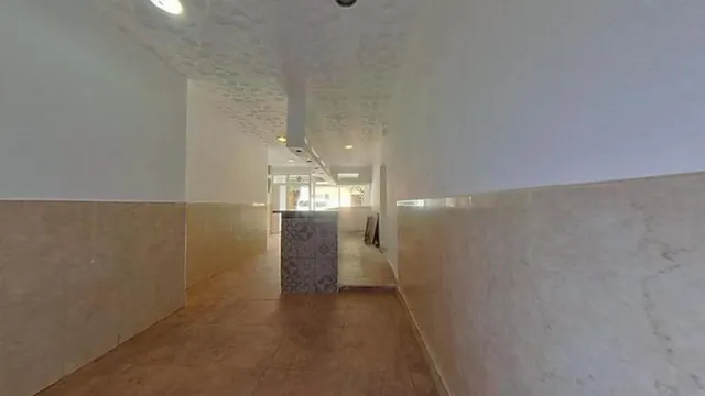CASA EN VENTA OKUPADA EN C/ JOTA — 29