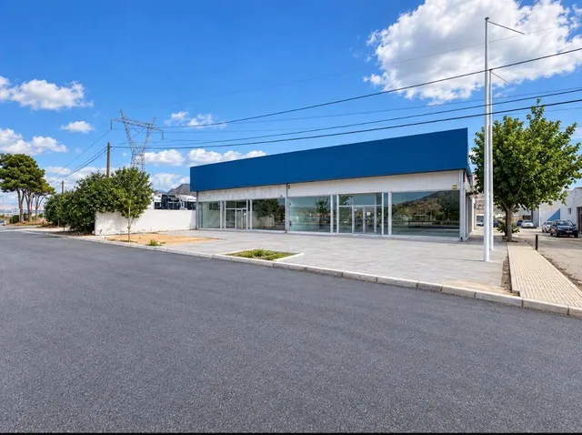 Nave comercial ideal para concesionario en el Polígono Industrial de Orihuela — 5
