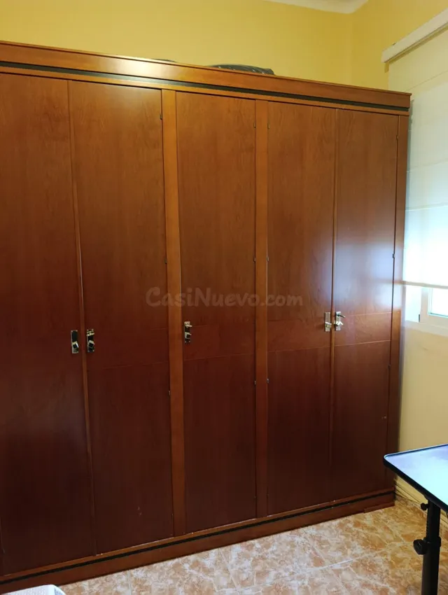 SE VENDE PISO DE TRES habitaciones AL LADO DE LA PLAYA — 4