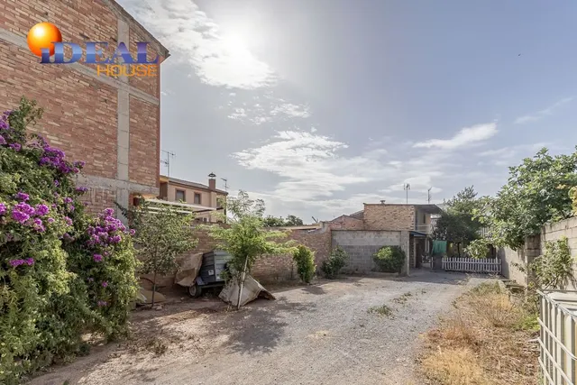 ¡MAGNIFICO SOLAR URBANO EN ALBOLOTE, CON INFINIDAD DE POSIBILIDADES! IDEAL PARA PROMOTORES — 2