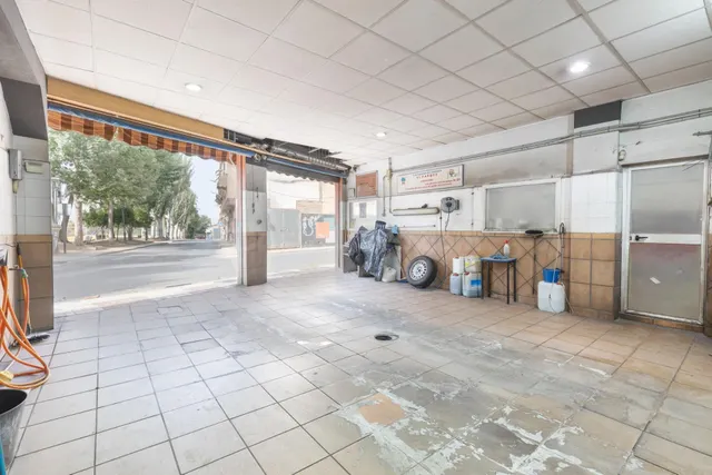 Local comercial 95m² en venta - Zona metropolitana — 5