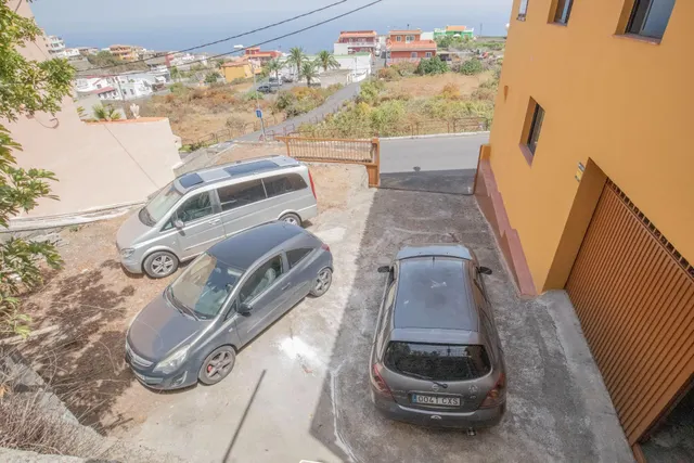 CASA TERRERA CON FINCA EN VENTA EN SANTA BÑRBARA, ICOD DE LOS VINOS — 50