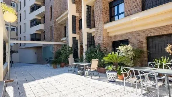 Espectacular adosado con buhardilla , apartamento independie - foto 3