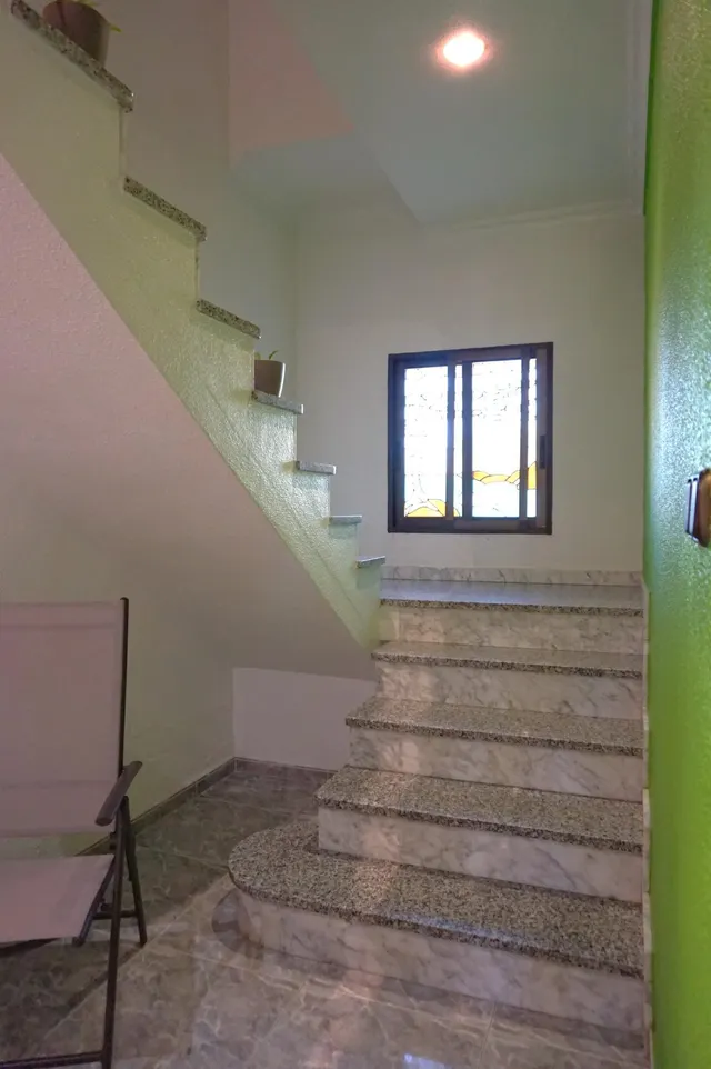 OPORTUNIDAD CHALET URBANO CON PISCINA EN LA GALIA — 37