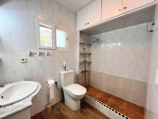 CHALET RUSTICO + APARTAMENTO DE INVITADOS, GARAJE, BUEN ACCESO, AIRE ACONDICIONADO — 14