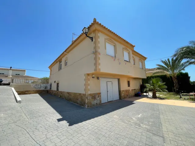 ESPECTACULAR CHALET LAS KALENDAS (FORTUNA) — 9