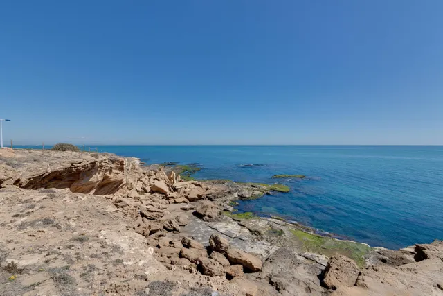 Spacious Apartment in Lomas de Mar, Torrelamata — 47