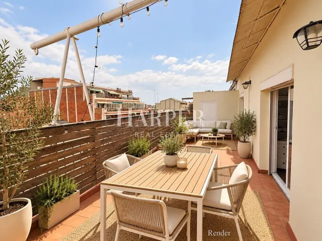 Ático con amplia terraza y balcón en Sants-Badal