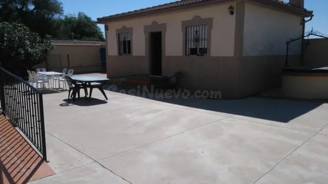 ZONA CAMINO VIEJO DE ALMODOVAR - Parcela de 1.070 m2 con cas - foto 3