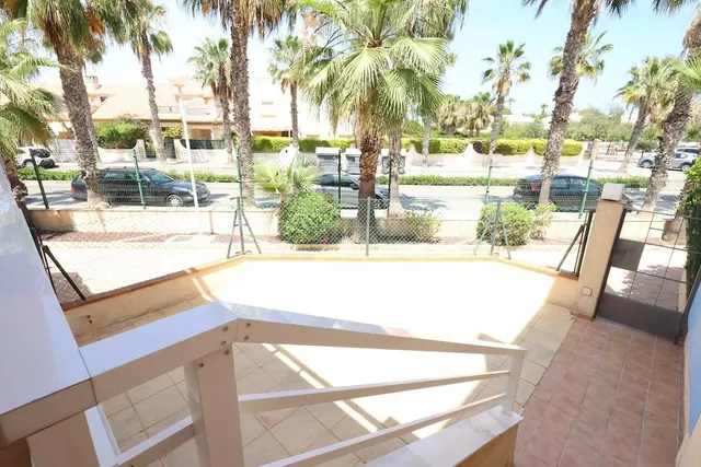 Apartamento turistico bajo en Aguamarina. - foto 3