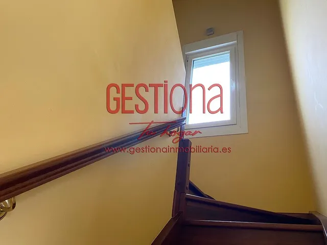 IMPRESIONANTE PAREADO CON PISCINA EN AJO — 18