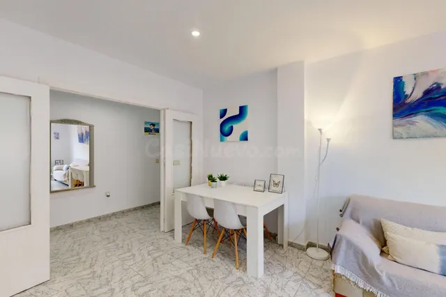 Espacioso piso en Canteras con gran dormitorio principal en suite, patio y plaza de garaje. Cartagena — 5