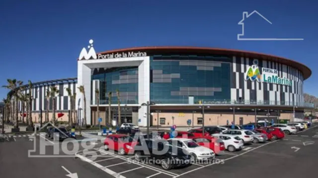 Espacio y libertad al aire libre en esta cómoda planta baja con terraza y patio — 46