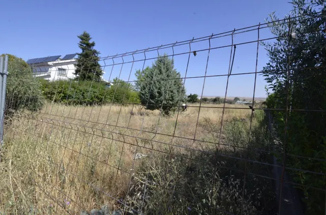 Urbis te ofrece un terreno Urbano en venta en Carrascal de Barregas zona URB. PEÑASOLANA, Salamanca. — 3