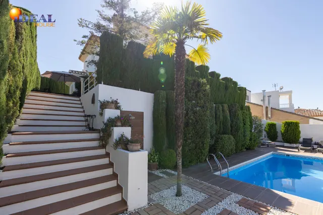 *  Espectacular chalet con piscina y vistas impresionantes — 7