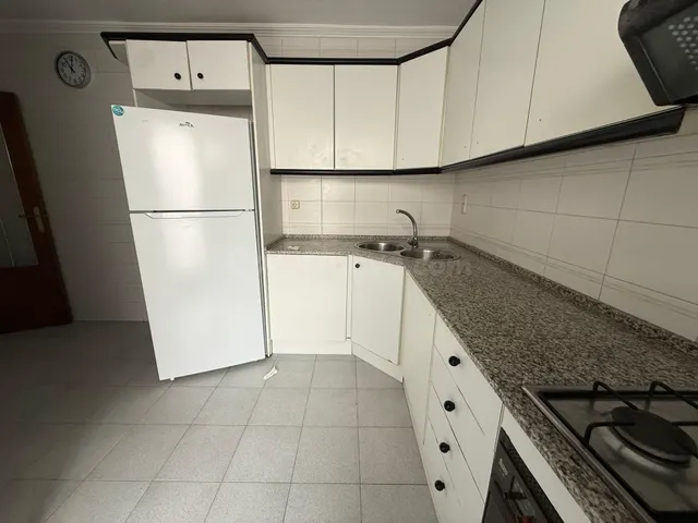 ACOGEDOR PISO EN AVENIDA JUAN CARLOS I — 4