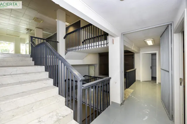 Local comercial con casi 1000 m2 en plena Gran via de Granada. Oportunidad única y exclusiva — 15