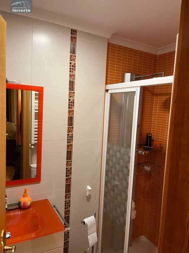 Grupo la Noria Vende Piso de 3 Dormitorios, 1 Baño y Trastero en Zona Industria. — 8