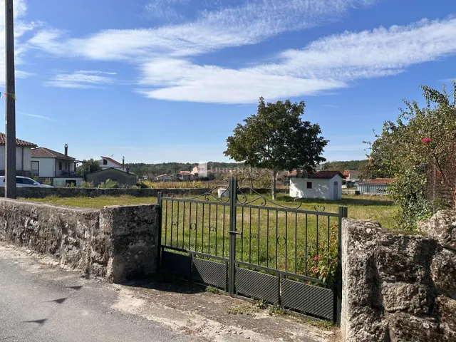 PARCELA EDIFICABLE, vivienda unifamiliar; A 3 KM. Concello E - foto 2