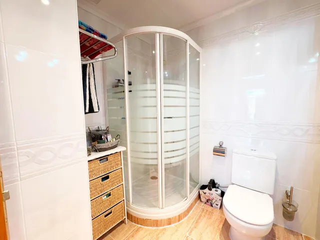 Urbis te ofrece un chalet en venta en la zona de Los Almendros, Villamayor, Salamanca. — 34