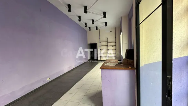 PLANTA BAJA CON POSIBILIDAD DE VIVIENDA EN PLENO CENTRO – ON - foto 3