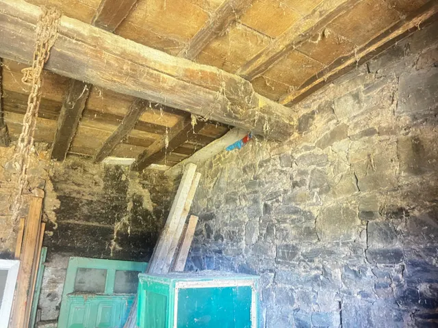 FANTASTICA CASA DE PIEDRA EN LOMBILLO — 10