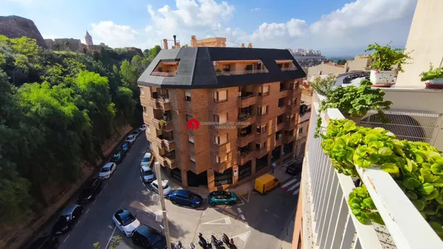 En venta piso en el centro de Tortosa. — 8