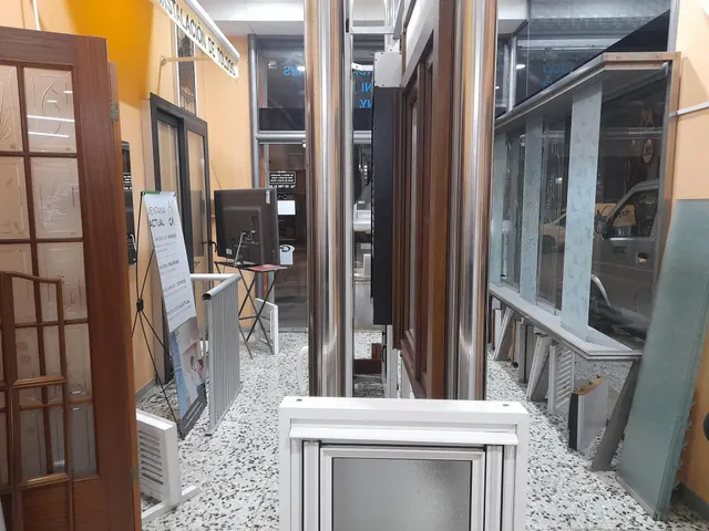 Gran local comercial de 346m2 construidos en el Escorxador - Mataró — 9