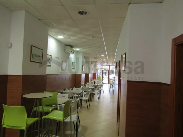 ¡Oportunidad Única! Bar Listo para Funcionar en Puerto de la - foto 4