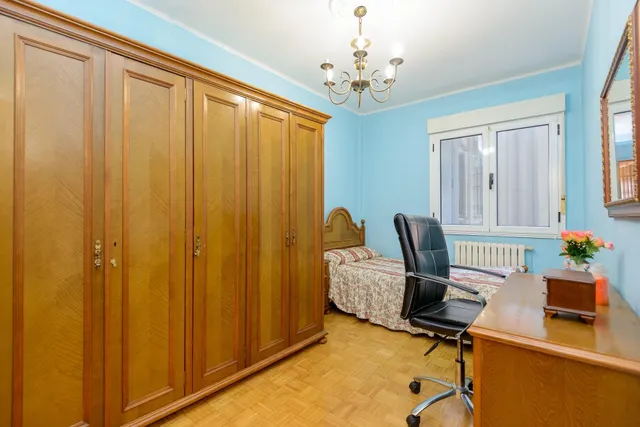 LUZ, CUATRO habitaciones ,TERRAZA Y TRASTERO EN UNA DE LAS MEJORES ZONAS DE OVIEDO — 19