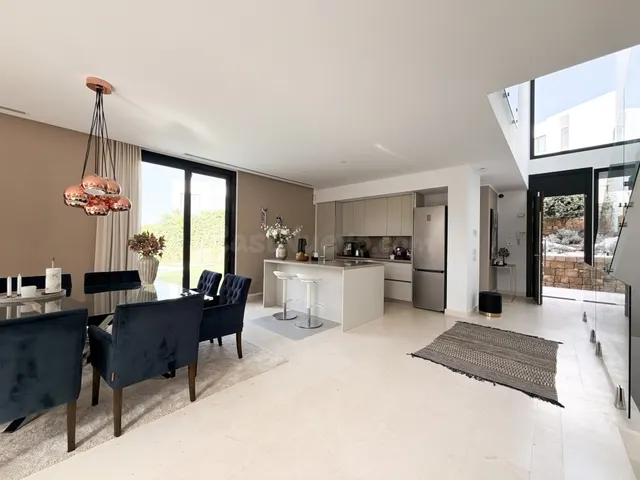 Casa-Chalet en Venta en Sitio De Calahonda Málaga — 44
