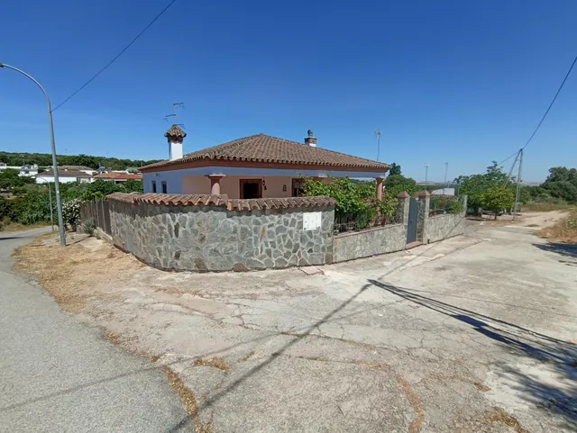 PARCELA URBANA CON CHALET LISTO PARA ENTRAR A VIVIR EN PEDAN - foto 3