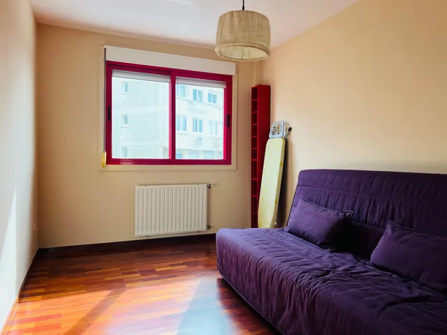 PISO EN CALLE CASTELLANA, EN CAMBRE — 25