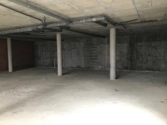 Local comercial 198m² en venta - La fabrica 2 - foto 5