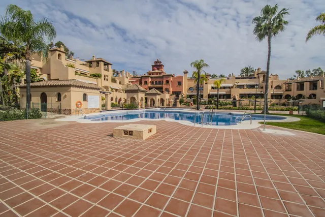 Apartamento 2 habitaciones 131m² en venta - Costa Del Sol — 28