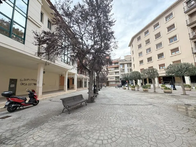 PISO EN VENTA EN PLAZA SANTA MARIA - foto 3