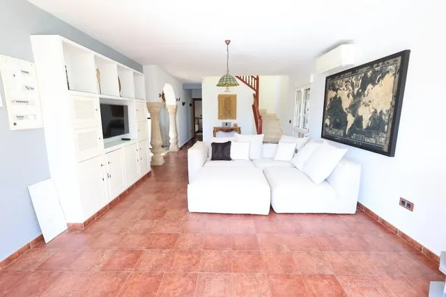 Villa 4 habitaciones 189m² en venta - Villamartín-Las Filipi - foto 4
