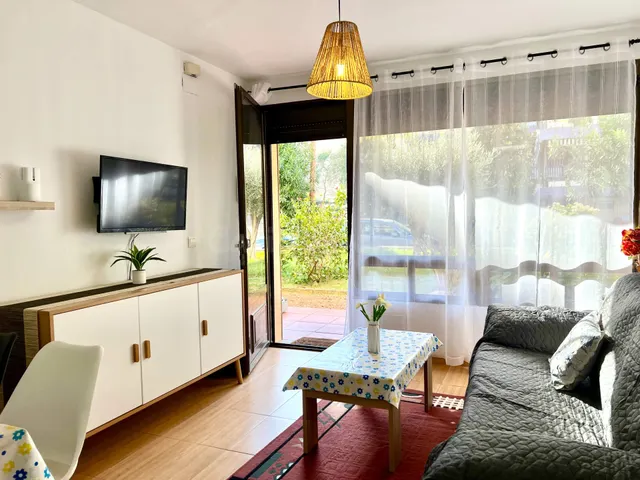 Planta baja con licencia turística a un paso de Playa de Lle