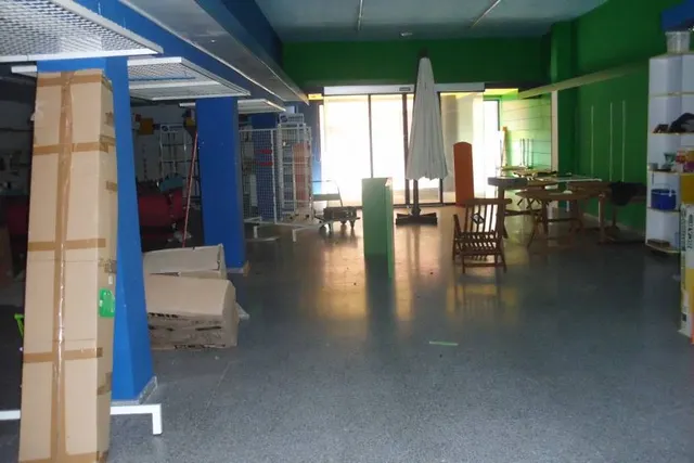 Local comercial en C/ Sant Jaume - Ontinyent