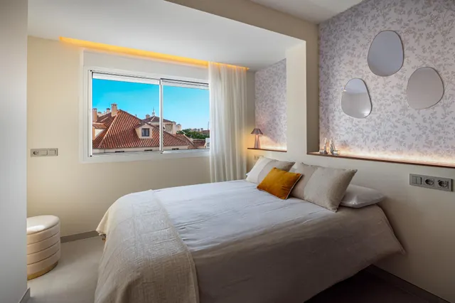 PISO TOTALMENTE REFORMADO EN LA MEJOR ZONA DE MÁLAGA — 45