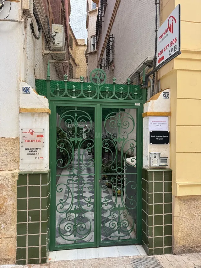 ESTUPENDO EDIFICIO EMBREMATICO EN LORCA - foto 5